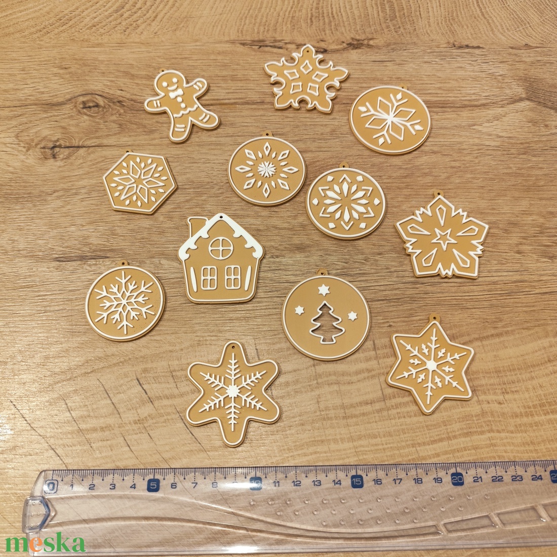 ! Akció! Mézeskalács kinézetű díszek  - karácsony - karácsonyi lakásdekoráció - karácsonyi lakásdíszek - Meska.hu