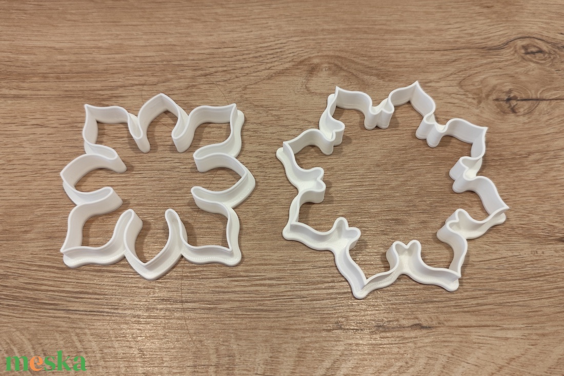 !Akció! Virág és hópihe mézeskalács-, keksz kiszúró forma - otthon & életmód - konyhafelszerelés, tálalás - sütés, főzés - sütikiszúró - Meska.hu