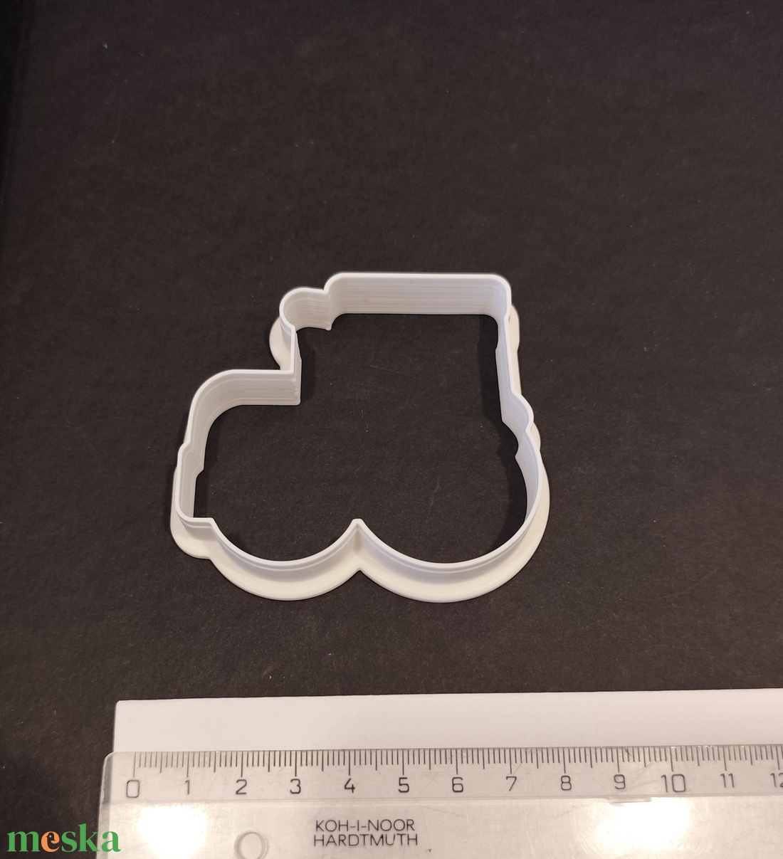 ! Akció! Traktor körvonal kiszúró - otthon & életmód - konyhafelszerelés, tálalás - sütés, főzés - sütikiszúró - Meska.hu