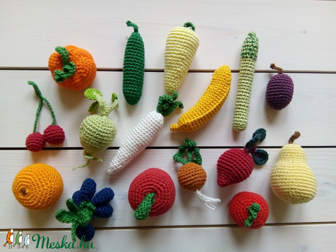 Horgolt gyümölcsök, zöldségek 16 db - játék & sport - készségfejlesztő és logikai játék - Meska.hu