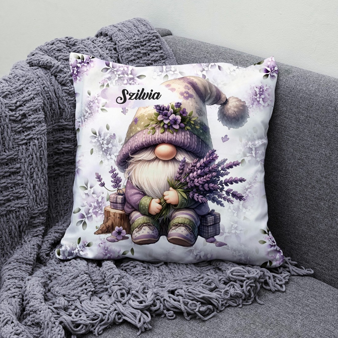 Névvel kérhető - Cuki Levendulás manó mintás párna - otthon & életmód - lakástextil - párna & párnahuzat - díszpárna (belsővel együtt) - Meska.hu