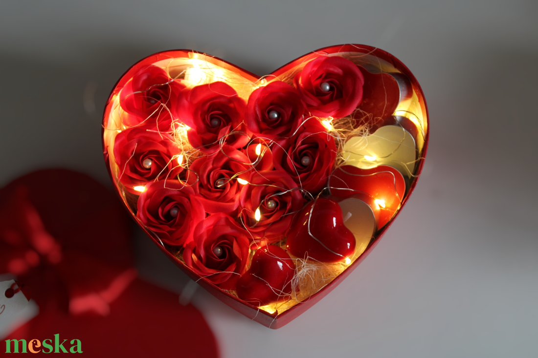 Valentin napi illatos szappanrózsa box - otthon & életmód - virágdekoráció - virágok - virágbox - Meska.hu