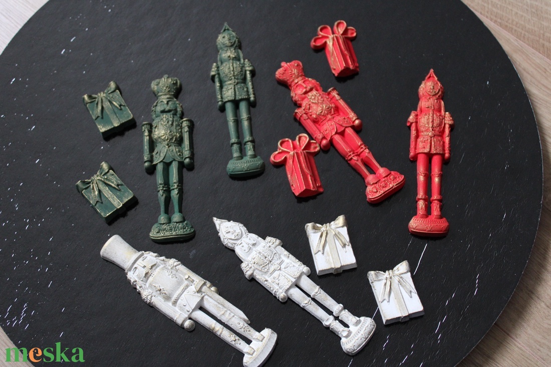 Diótörő és ajándék figurák - kellékek & szerszámok - vegyes alapanyag - gipsz - Meska.hu