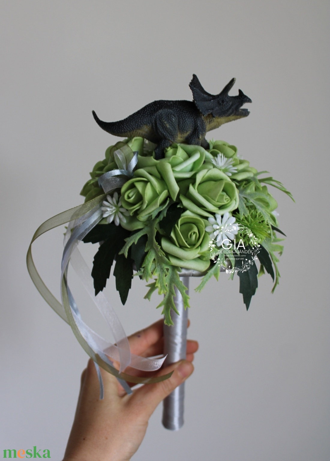 Dínós ballagási csokor - otthon & életmód - virágdekoráció - virágok - virágcsokor - Meska.hu