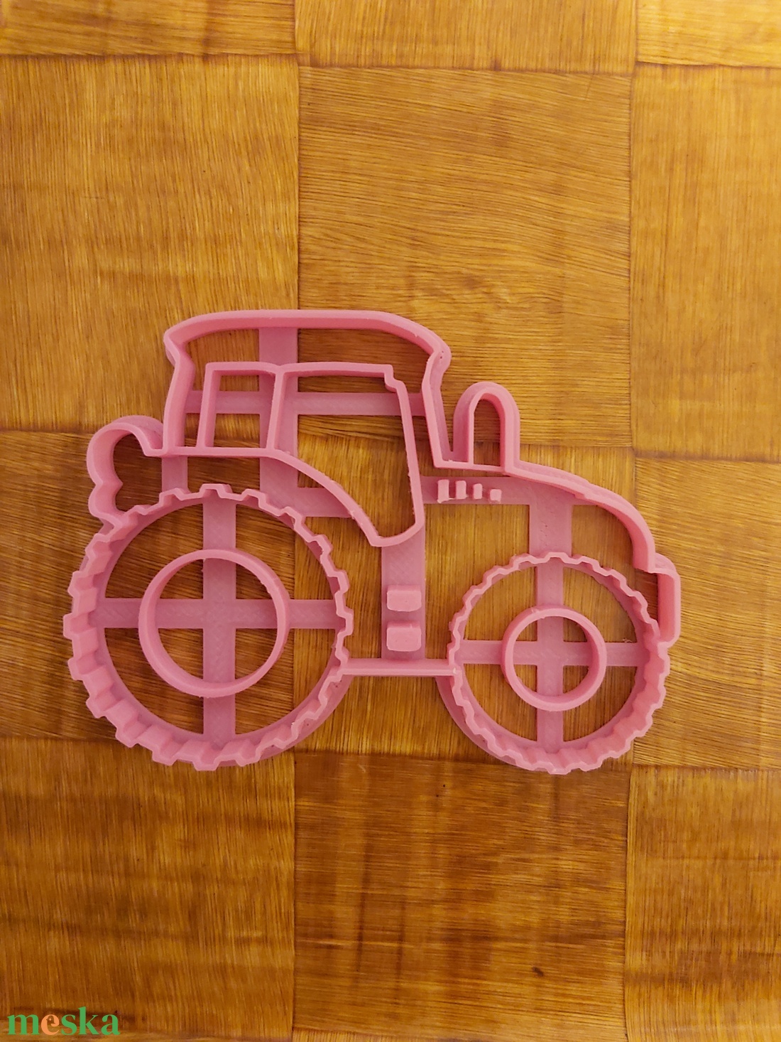 Sütikiszúró - Traktor - otthon & életmód - konyhafelszerelés, tálalás - sütés, főzés - sütikiszúró - Meska.hu Sütikiszúró - Traktor - otthon & életmód - konyhafelszerelés, tálalás - sütés, főzés - sütikiszúró - Meska.hu