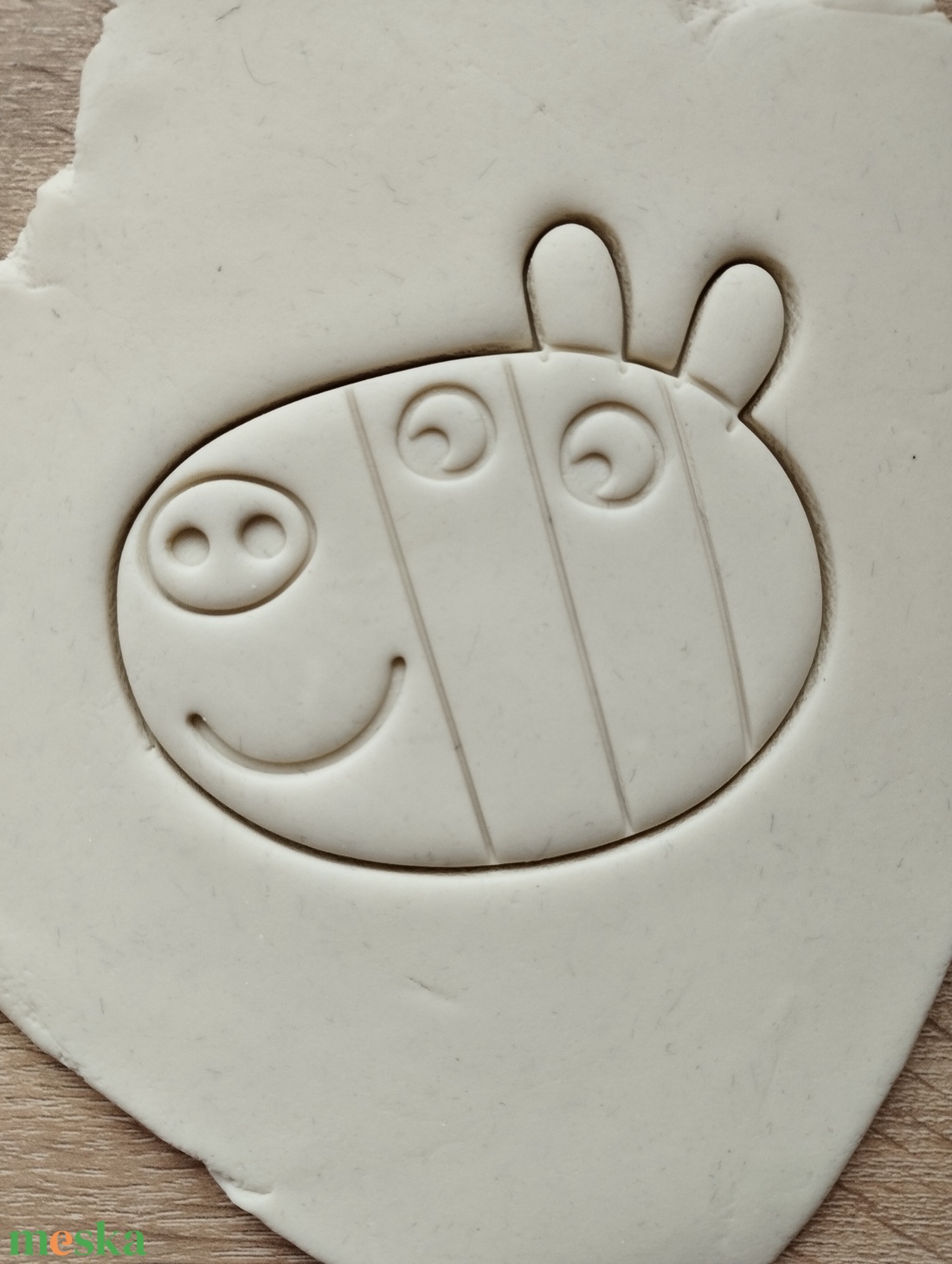 Sütikiszúró - Peppa malac - Zoe Zebra - otthon & életmód - konyhafelszerelés, tálalás - sütés, főzés - sütikiszúró - Meska.hu Sütikiszúró - Peppa malac - Zoe Zebra - otthon & életmód - konyhafelszerelés, tálalás - sütés, főzés - sütikiszúró - Meska.hu