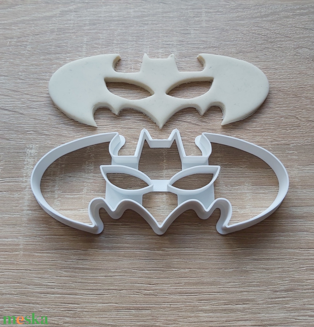 Sütikiszúró - Batman farsangi maszk - otthon & életmód - konyhafelszerelés, tálalás - sütés, főzés - sütikiszúró - Meska.hu Sütikiszúró - Batman farsangi maszk - otthon & életmód - konyhafelszerelés, tálalás - sütés, főzés - sütikiszúró - Meska.hu