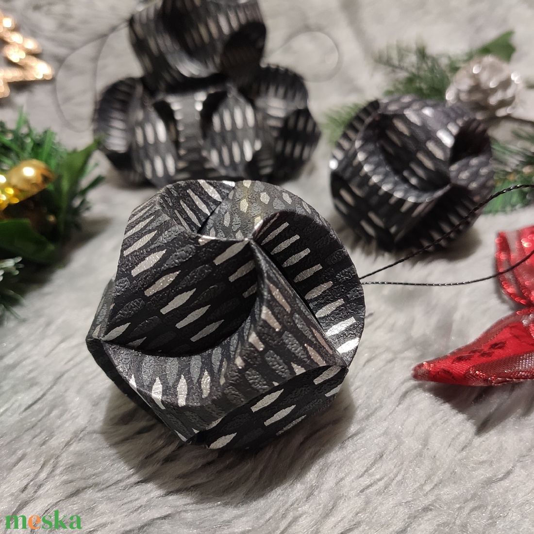 6 darabos gömb fekete, ezüst, szürke karácsonyfadísz szett CSG06017 - karácsony - karácsonyi lakásdekoráció - karácsonyfadíszek - Meska.hu
