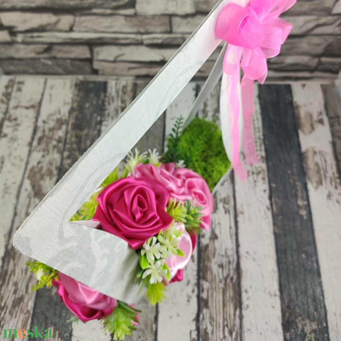 Rosebag szaténrózsákkal - otthon & életmód - dekoráció - virágdísz és tartó - virágbox, virágdoboz - Meska.hu Rosebag szaténrózsákkal - otthon & életmód - dekoráció - virágdísz és tartó - virágbox, virágdoboz - Meska.hu