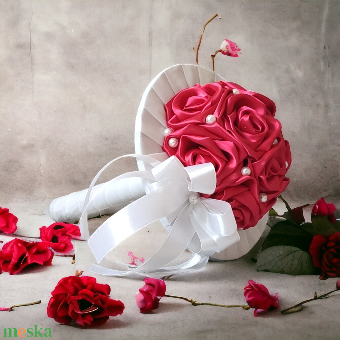 Szaténrózsa csokor - esküvő - menyasszonyi- és dobócsokor - Meska.hu