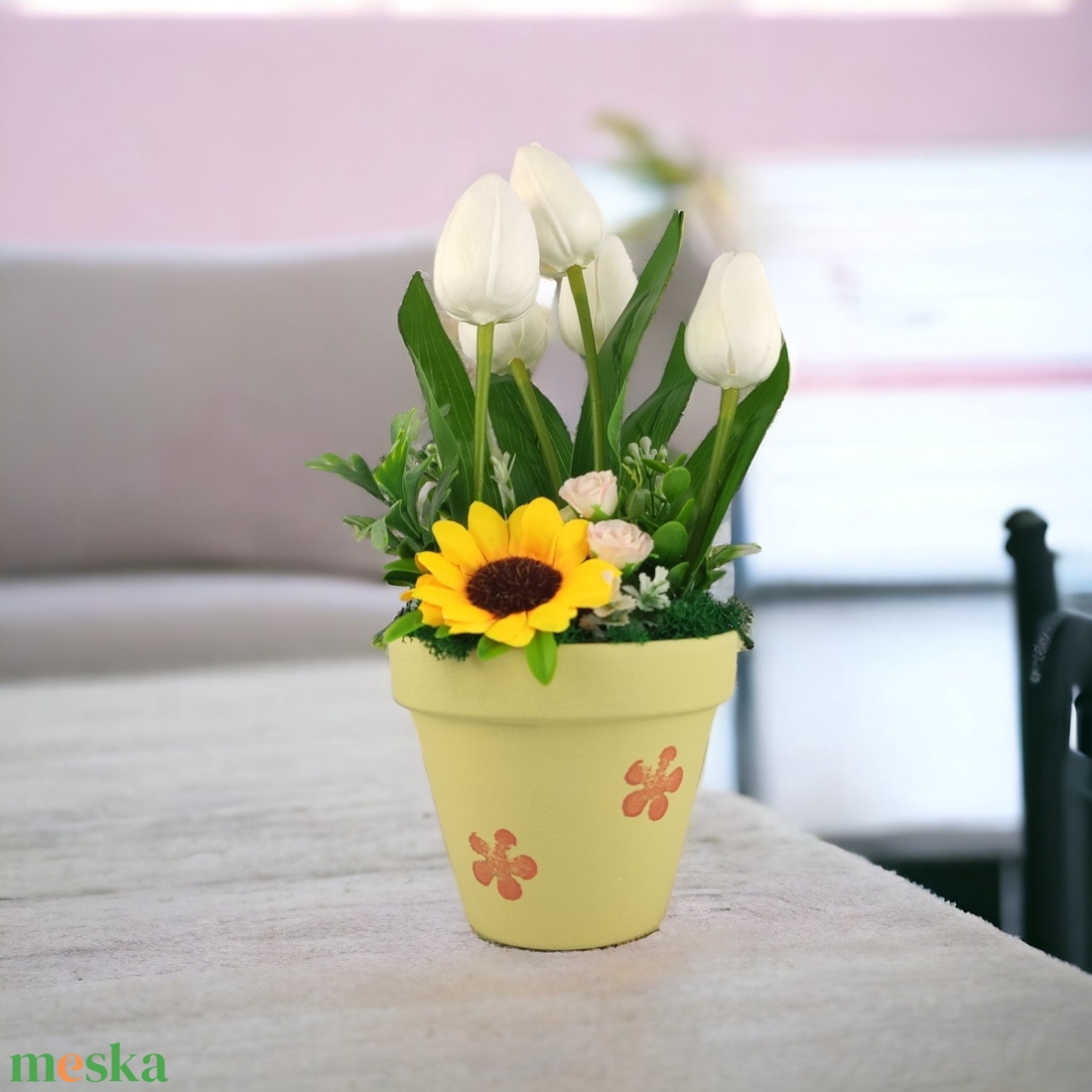 Fehér tulipánok színes agyagkaspóban napraforgóval TUG546FH - otthon & életmód - dekoráció - virágdísz és tartó - csokor & virágdísz - Meska.hu Fehér tulipánok színes agyagkaspóban napraforgóval TUG546FH - otthon & életmód - dekoráció - virágdísz és tartó - csokor & virágdísz - Meska.hu