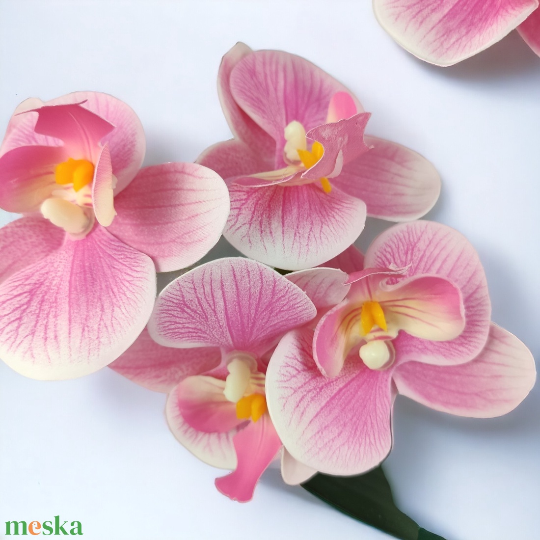 Pink cirmos színű kétágú élethű orchidea színes agyagkaspóban ORK218PK - otthon & életmód - dekoráció - virágdísz és tartó - csokor & virágdísz - Meska.hu
