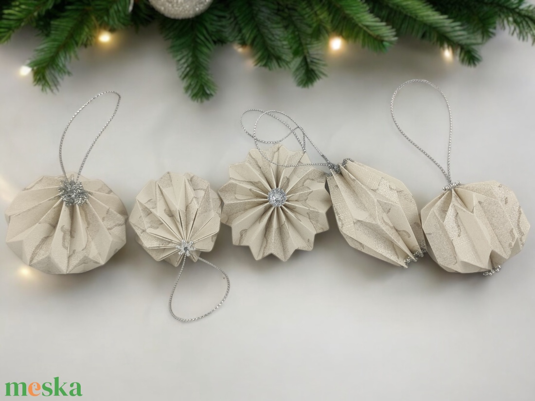 10 darabos beige színű karácsonyfadísz szett LNTBA001 - karácsony - karácsonyi lakásdekoráció - karácsonyfadíszek - Meska.hu
