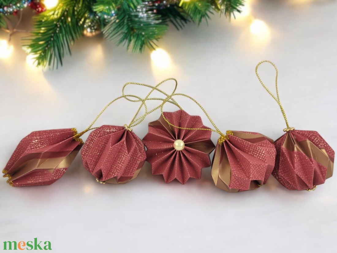 Origami karácsonyfadíszek bordó és arany színben  10 darabos kézzel készített szett LNTPS002 - karácsony - karácsonyi lakásdekoráció - karácsonyfadíszek - Meska.hu