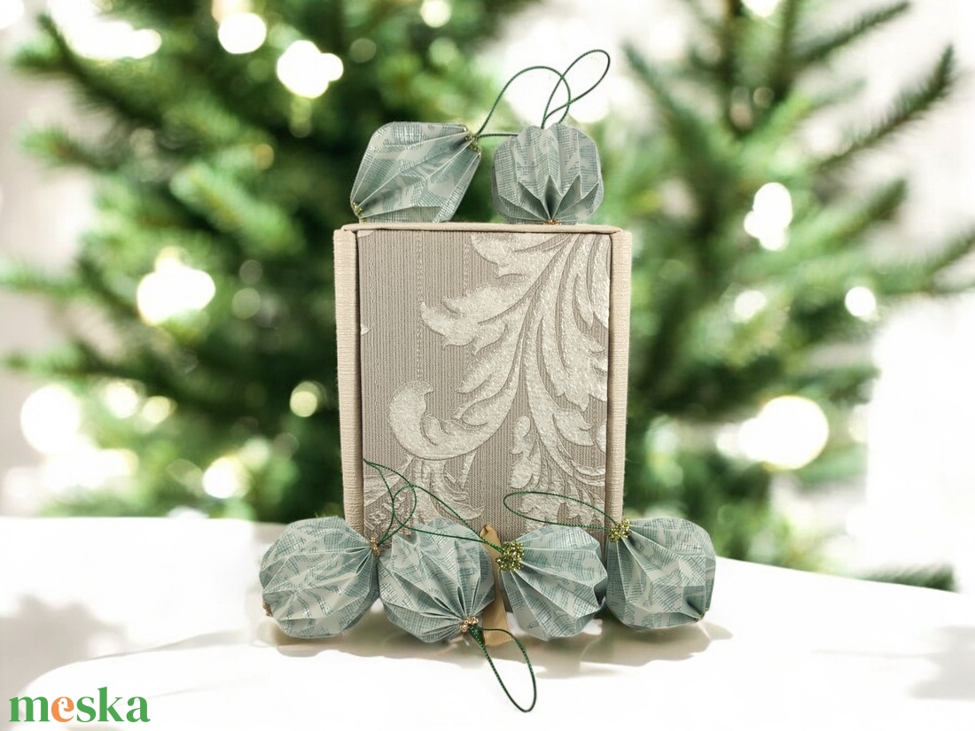 6 darabos zöld színű karácsonyfadísz szett karton díszdobozban LNT06005 - karácsony - karácsonyi lakásdekoráció - karácsonyfadíszek - Meska.hu