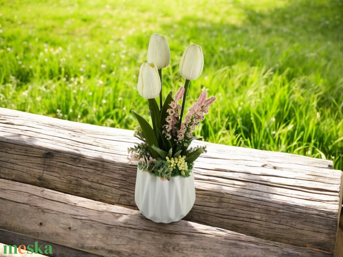 Krémfehér tulipánok kerámiakaspóban TUG320KRFH - otthon & életmód - dekoráció - virágdísz és tartó - csokor & virágdísz - Meska.hu Krémfehér tulipánok kerámiakaspóban TUG320KRFH - otthon & életmód - dekoráció - virágdísz és tartó - csokor & virágdísz - Meska.hu