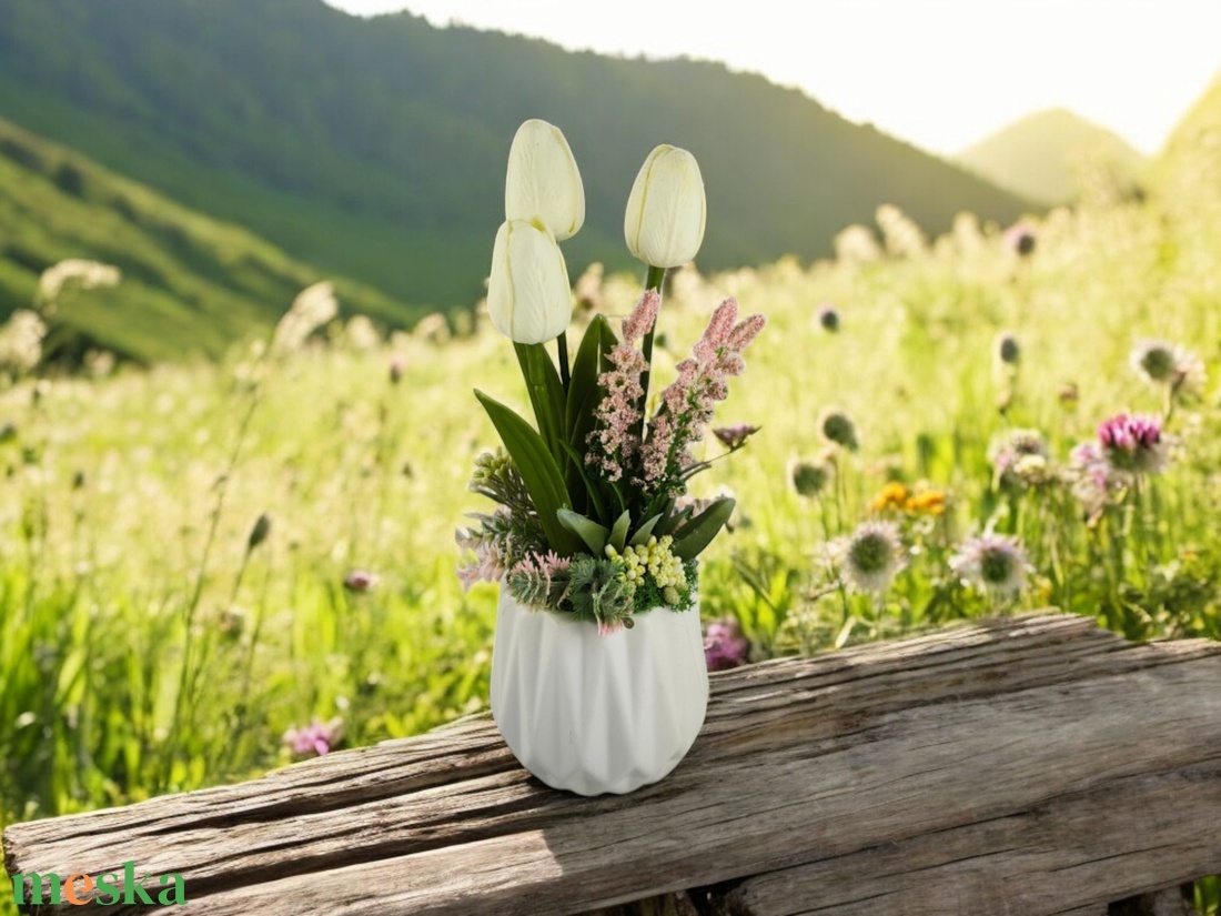 Krémfehér tulipánok kerámiakaspóban TUG320KRFH - otthon & életmód - dekoráció - virágdísz és tartó - csokor & virágdísz - Meska.hu Krémfehér tulipánok kerámiakaspóban TUG320KRFH - otthon & életmód - dekoráció - virágdísz és tartó - csokor & virágdísz - Meska.hu