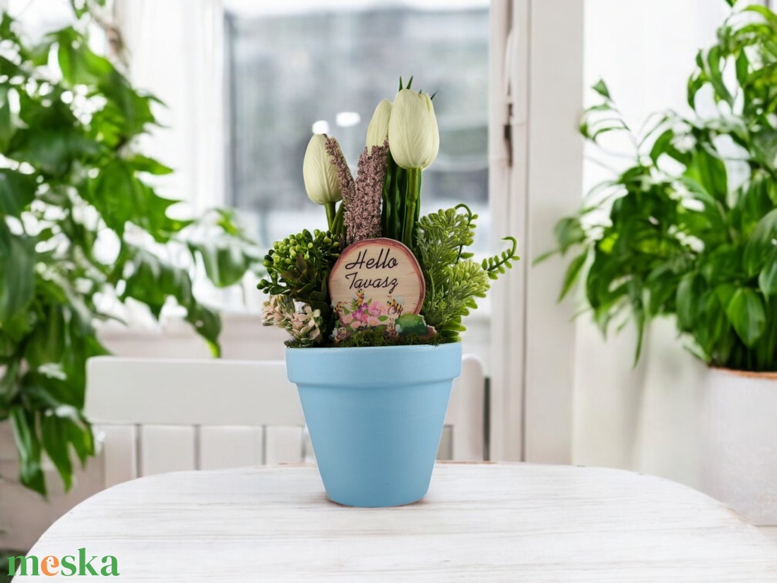 Fehér tulipánok dús tavaszi virágágyon Hello Tavasz táblával TUG323FHKE - otthon & életmód - dekoráció - virágdísz és tartó - csokor & virágdísz - Meska.hu Fehér tulipánok dús tavaszi virágágyon Hello Tavasz táblával TUG323FHKE - otthon & életmód - dekoráció - virágdísz és tartó - csokor & virágdísz - Meska.hu