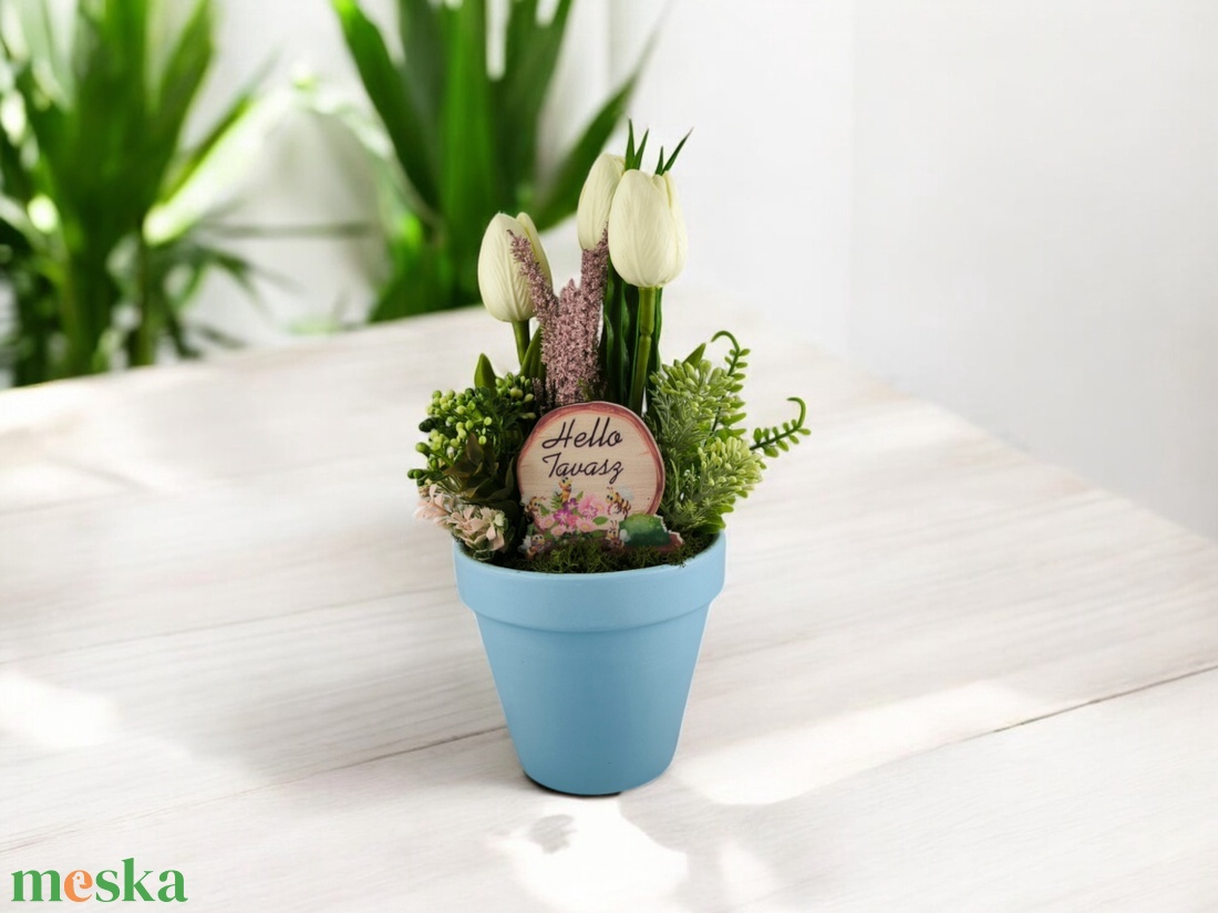 Fehér tulipánok dús tavaszi virágágyon Hello Tavasz táblával TUG323FHKE - otthon & életmód - dekoráció - virágdísz és tartó - csokor & virágdísz - Meska.hu Fehér tulipánok dús tavaszi virágágyon Hello Tavasz táblával TUG323FHKE - otthon & életmód - dekoráció - virágdísz és tartó - csokor & virágdísz - Meska.hu
