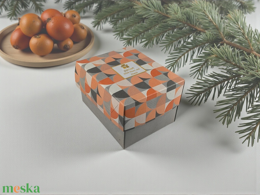 Ekrü, beige, arany mintás papírangyalka PANAR0107 - karácsony - karácsonyi lakásdekoráció - karácsonyfadíszek - Meska.hu