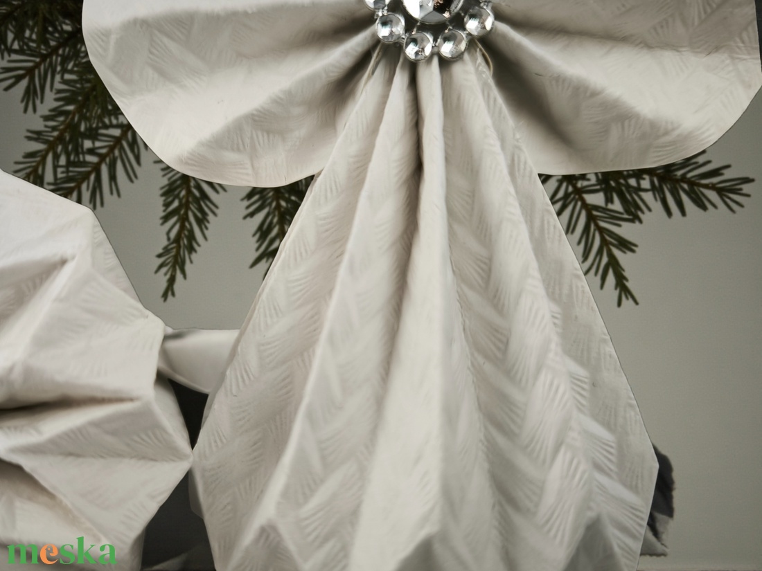 Fehér, ezüst papírangyalka függődísz PANEZ0073 - karácsony - karácsonyi lakásdekoráció - karácsonyfadíszek - Meska.hu