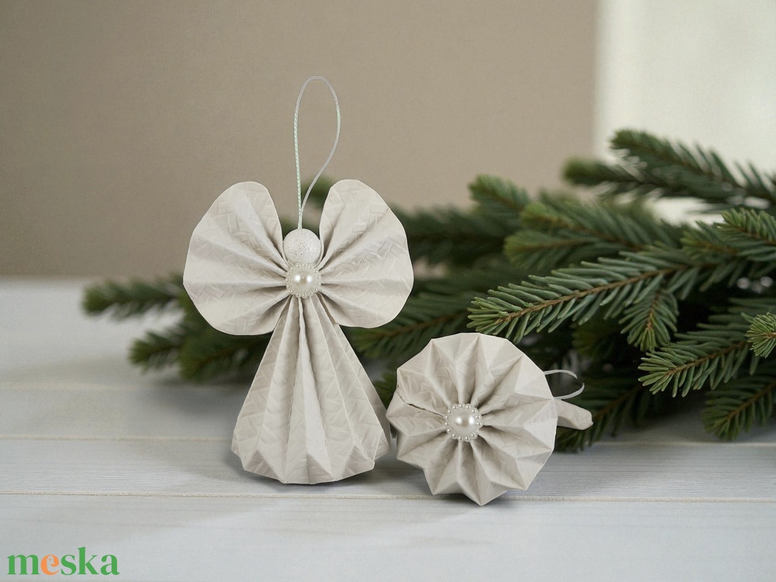 Fehér mintás papírangyalka függődísz PANFH015 - karácsony - karácsonyi lakásdekoráció - karácsonyfadíszek - Meska.hu