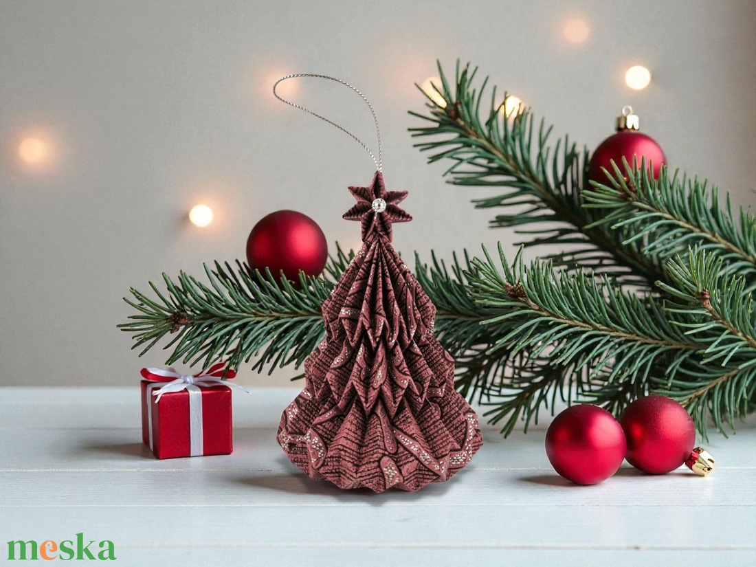 Mályva, ezüst csillámos mintás fenyőfa formájú karácsonyfadísz FF135 - karácsony - karácsonyi lakásdekoráció - karácsonyfadíszek - Meska.hu