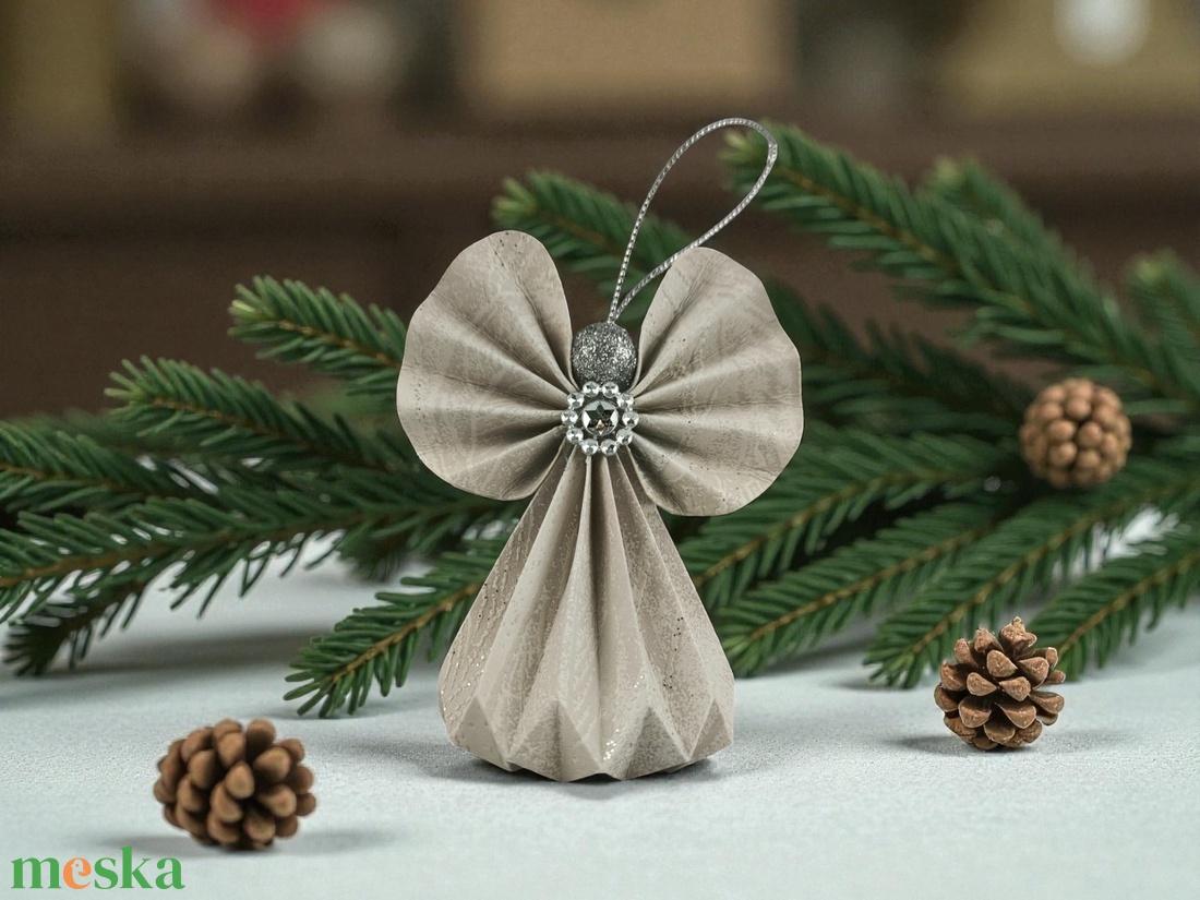 Halvány púder, fehér, ezüst papírangyalka függődísz PANEZ0079 - karácsony - karácsonyi lakásdekoráció - karácsonyfadíszek - Meska.hu