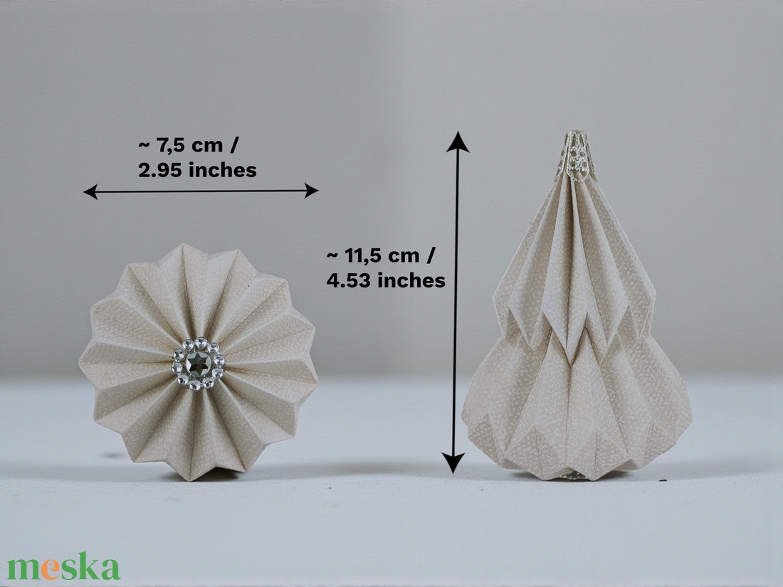 Sötétmályva, ezüst mintás fenyőfa formájú karácsonyfadísz KF008 - karácsony - karácsonyi lakásdekoráció - karácsonyfadíszek - Meska.hu