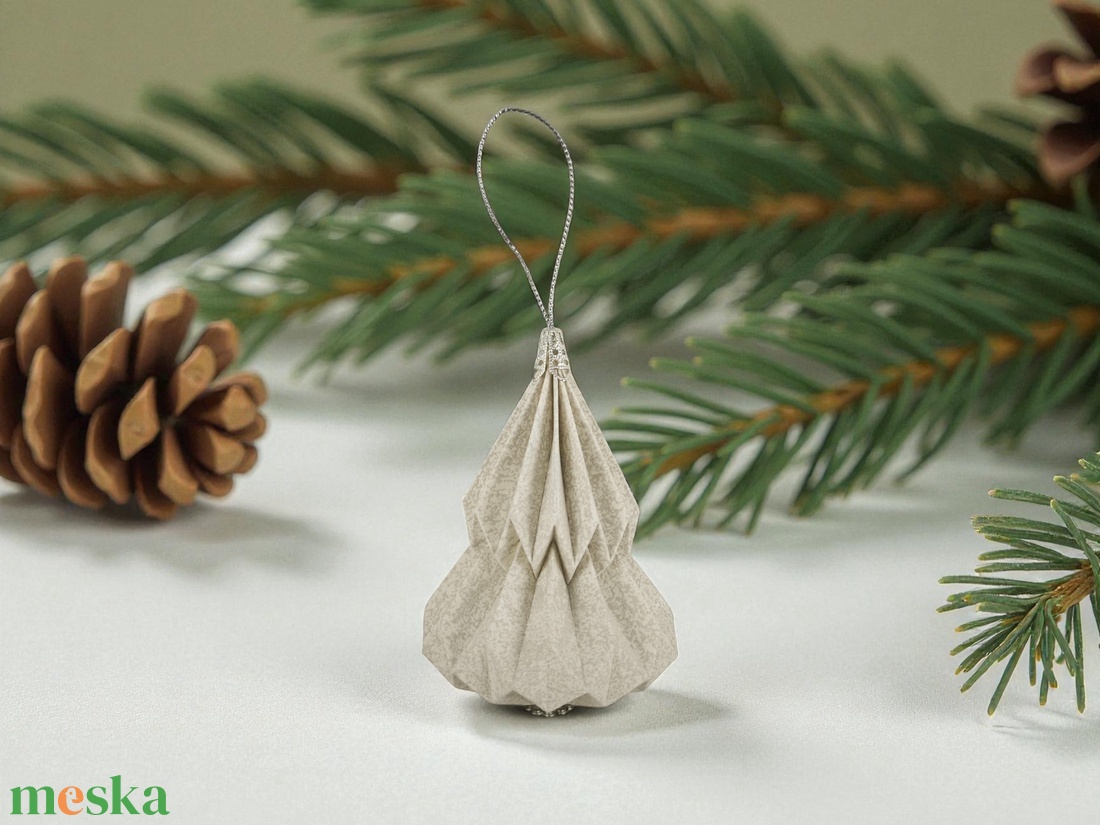 Ekrü, ezüst fenyőfa formájú karácsonyfadísz KF005 - karácsony - karácsonyi lakásdekoráció - karácsonyfadíszek - Meska.hu