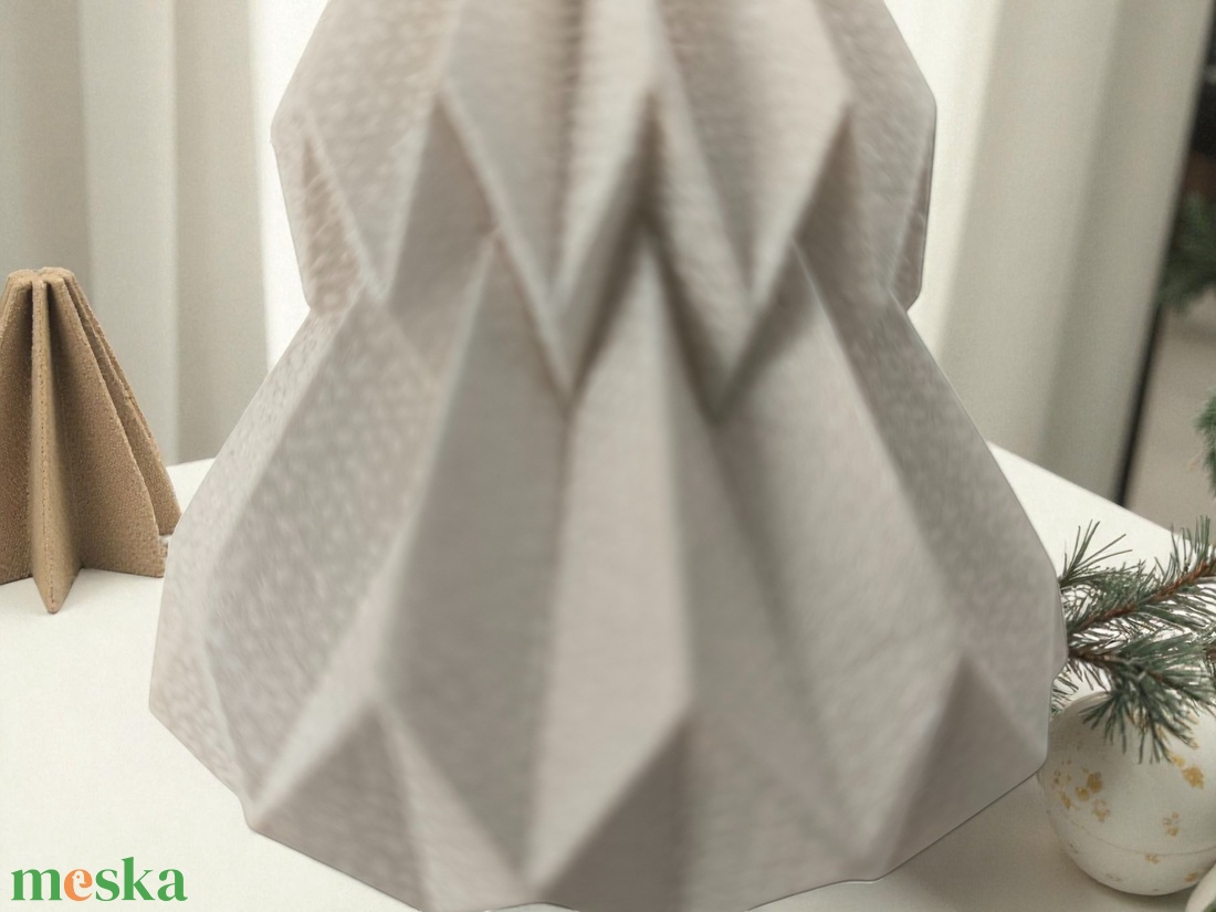 Ekrü, ezüst fenyőfa formájú karácsonyfadísz KF014 - karácsony - karácsonyi lakásdekoráció - karácsonyfadíszek - Meska.hu