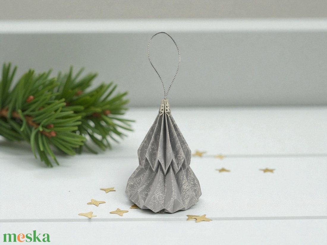 Szürke mintás fenyőfa formájú karácsonyfadísz KF015 - karácsony - karácsonyi lakásdekoráció - karácsonyfadíszek - Meska.hu