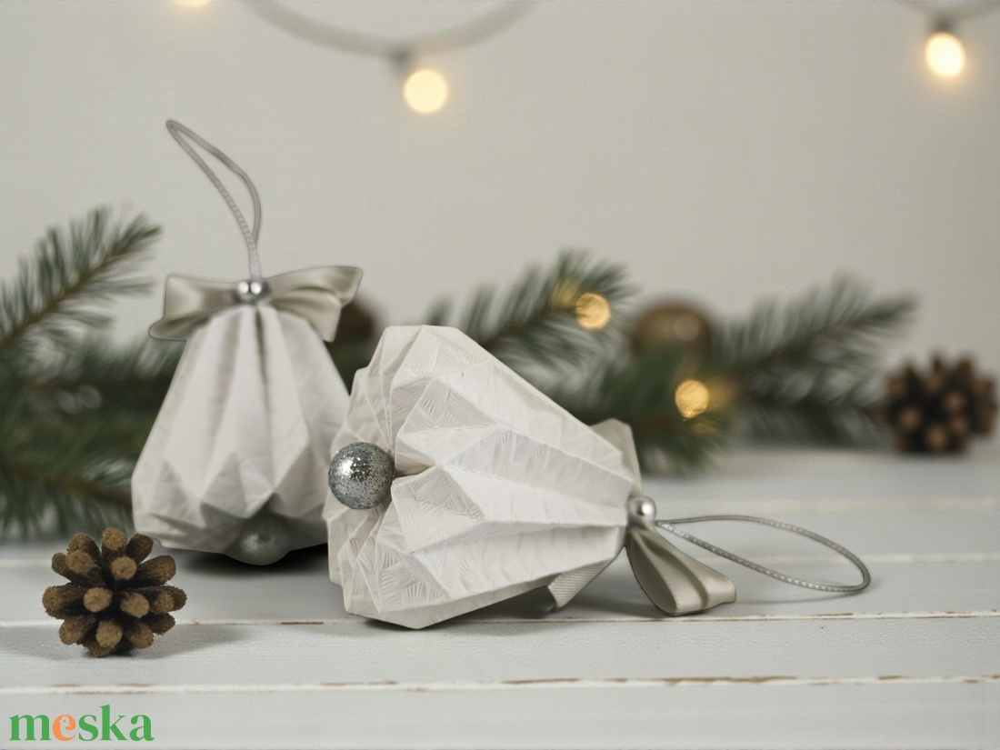 Csengettyű alakú fehér, ezüst karácsonyfadísz szett BL211 - karácsony - karácsonyi lakásdekoráció - karácsonyfadíszek - Meska.hu