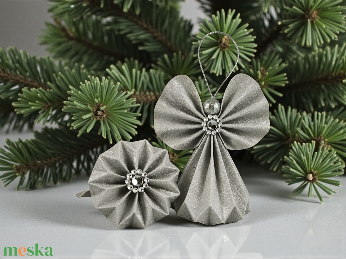 Ezüst papírangyalka függődísz PANEZ0080 - karácsony - karácsonyi lakásdekoráció - karácsonyfadíszek - Meska.hu