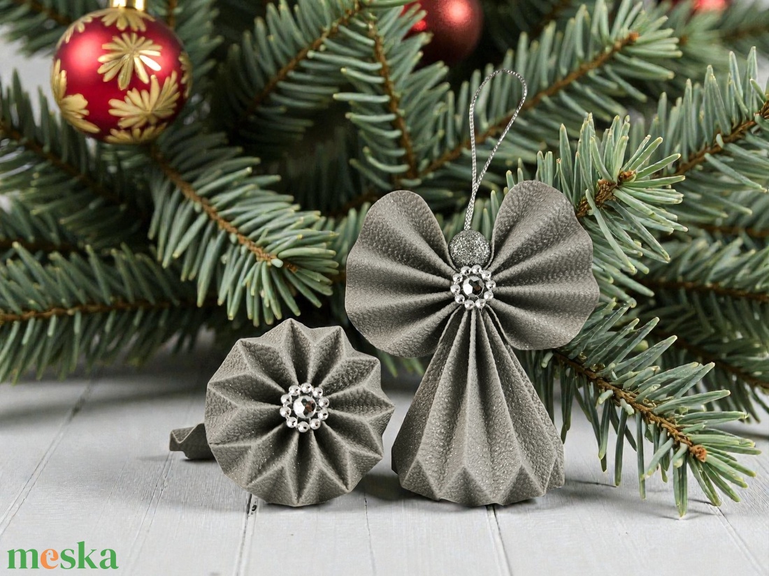 Szürke csillámos papírangyalka PANEZ0082 - karácsony - karácsonyi lakásdekoráció - karácsonyfadíszek - Meska.hu