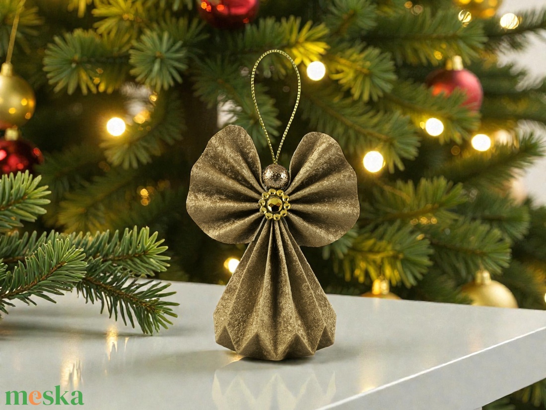 Arany papírangyalka függődísz PANAR0128 - karácsony - karácsonyi lakásdekoráció - karácsonyi lakásdíszek - Meska.hu