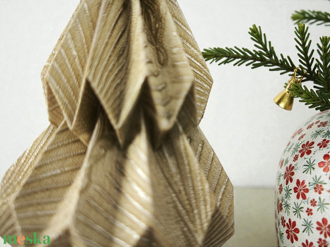 Kis fenyő formájú karácsonyfadísz arany KF021 - karácsony - karácsonyi lakásdekoráció - karácsonyfadíszek - Meska.hu