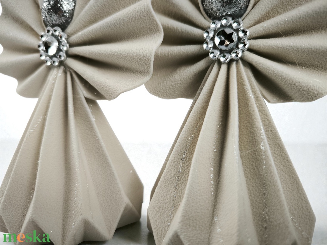 Ekrü, ezüst csillámos papírangyalka függődísz PANEZ0087 - otthon & életmód - dekoráció - fali és függő dekoráció - függődísz - Meska.hu