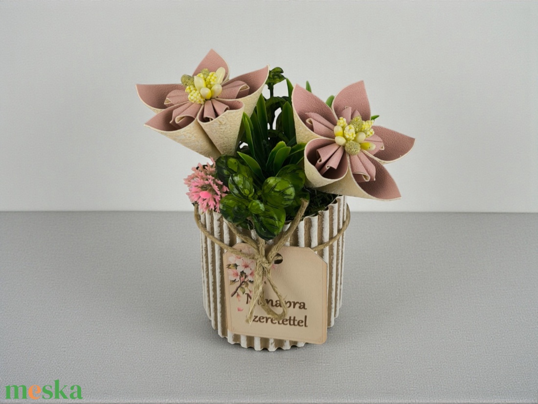 Tavasz Hírnöke � Nőnapi Cseresznyevirág Kompozíció - otthon & életmód - dekoráció - asztal és polc dekoráció - asztaldísz - Meska.hu