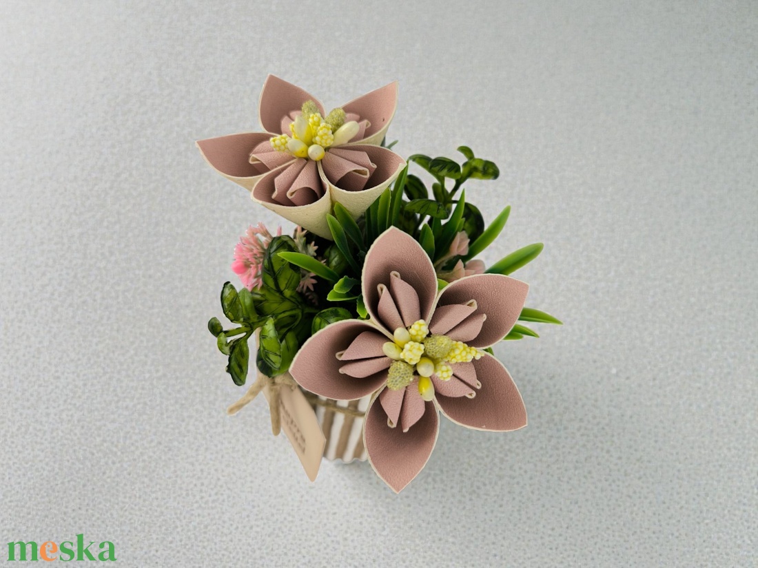 Tavasz Hírnöke � Nőnapi Cseresznyevirág Kompozíció - otthon & életmód - dekoráció - asztal és polc dekoráció - asztaldísz - Meska.hu