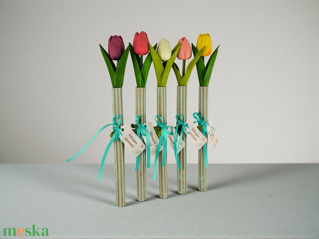 Tulipán Nőnapra � Környezetbarát Karton Alapban - otthon & életmód - virágdekoráció - virágok - szálas virág - Meska.hu