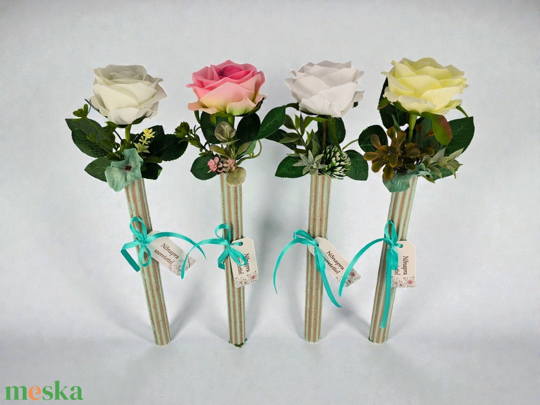 Nőnapi Elegancia � Rózsa Hullámkarton Hengerben több színben - otthon & életmód - virágdekoráció - virágok - virágcsokor - Meska.hu