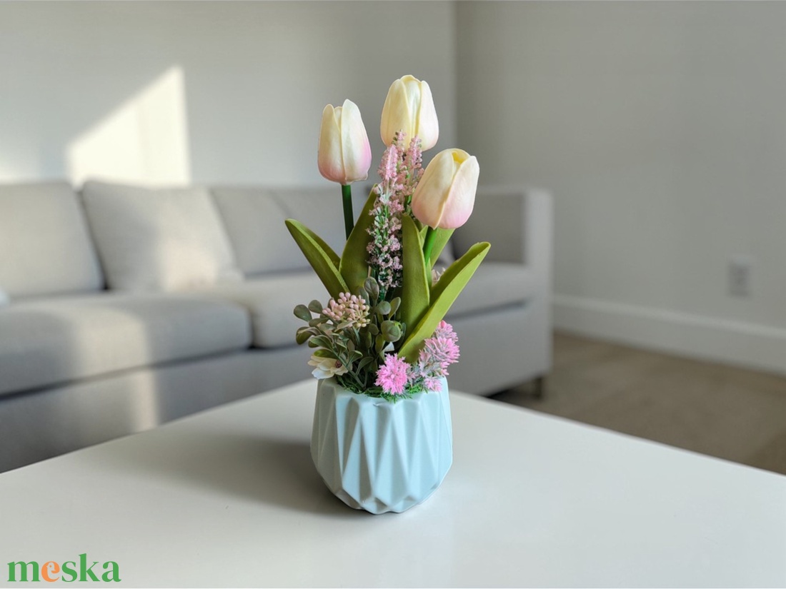 Krém, rózsaszín tulipánok kerámiakaspóban TUG327KRRS - otthon & életmód - virágdekoráció - virágdíszek - virágdísz kaspóban - Meska.hu