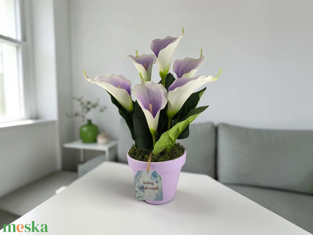 Lila fehér kálák kaspóban KAL631LI - otthon & életmód - virágdekoráció - virágdíszek - asztali virágdísz - Meska.hu