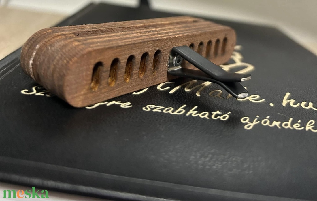 Gravírozott fa autóillatosító  Egyedi névvel, felirattal - otthon & életmód - autó - autós illatosító - Meska.hu Gravírozott fa autóillatosító  Egyedi névvel, felirattal - otthon & életmód - autó - autós illatosító - Meska.hu