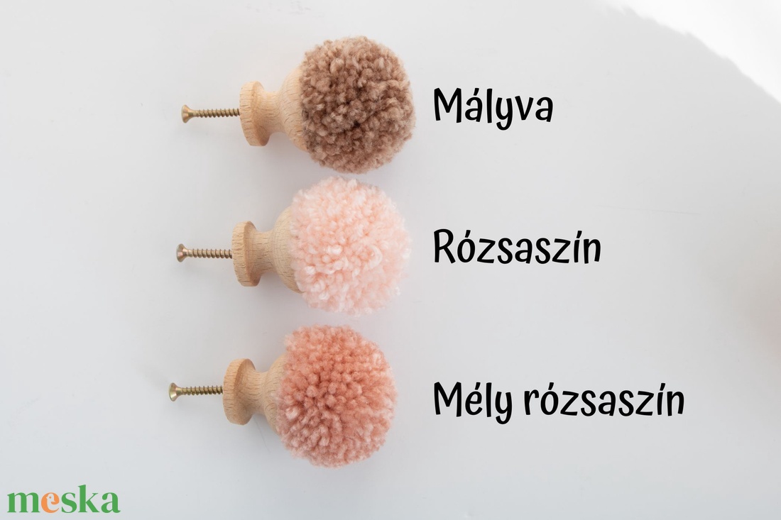 Pompon bútorgomb, pompom bútorfogantyú, Gyerekszoba dekor, Babaszoba dekor - otthon & életmód - bútor - bútorfogantyú - Meska.hu Pompon bútorgomb, pompom bútorfogantyú, Gyerekszoba dekor, Babaszoba dekor - otthon & életmód - bútor - bútorfogantyú - Meska.hu