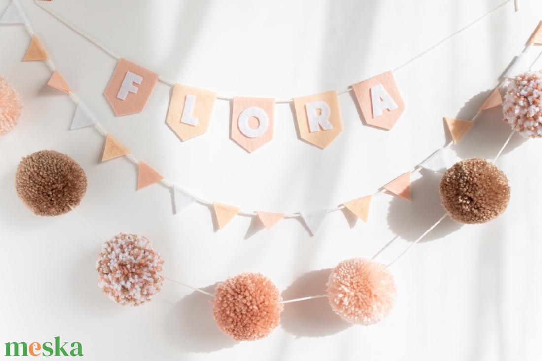 Nagy Pompom füzér, Pompom garland, Gyerekszoba dekoráció, Pompon füzér - otthon & életmód - babaszoba, gyerekszoba - babaszoba dekoráció - Meska.hu