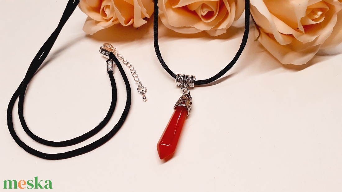 Karneol csúcsmedál nyaklánc - ékszer - nyaklánc - hosszú nyaklánc - Meska.hu