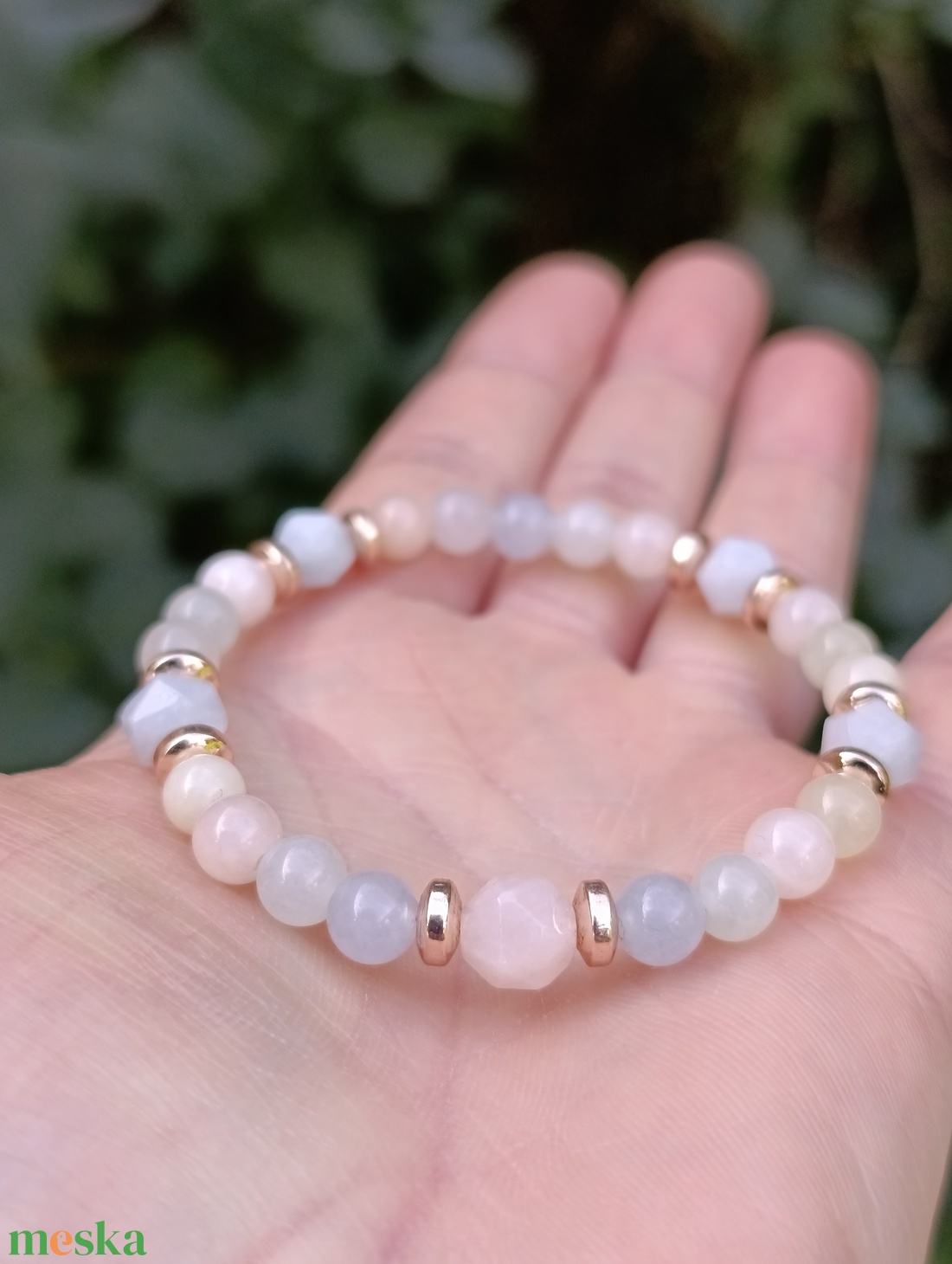 Morganit  Berill  Akvamarin karkötő hematit korongokkal - ékszer - karkötő - ásványkarkötő - Meska.hu