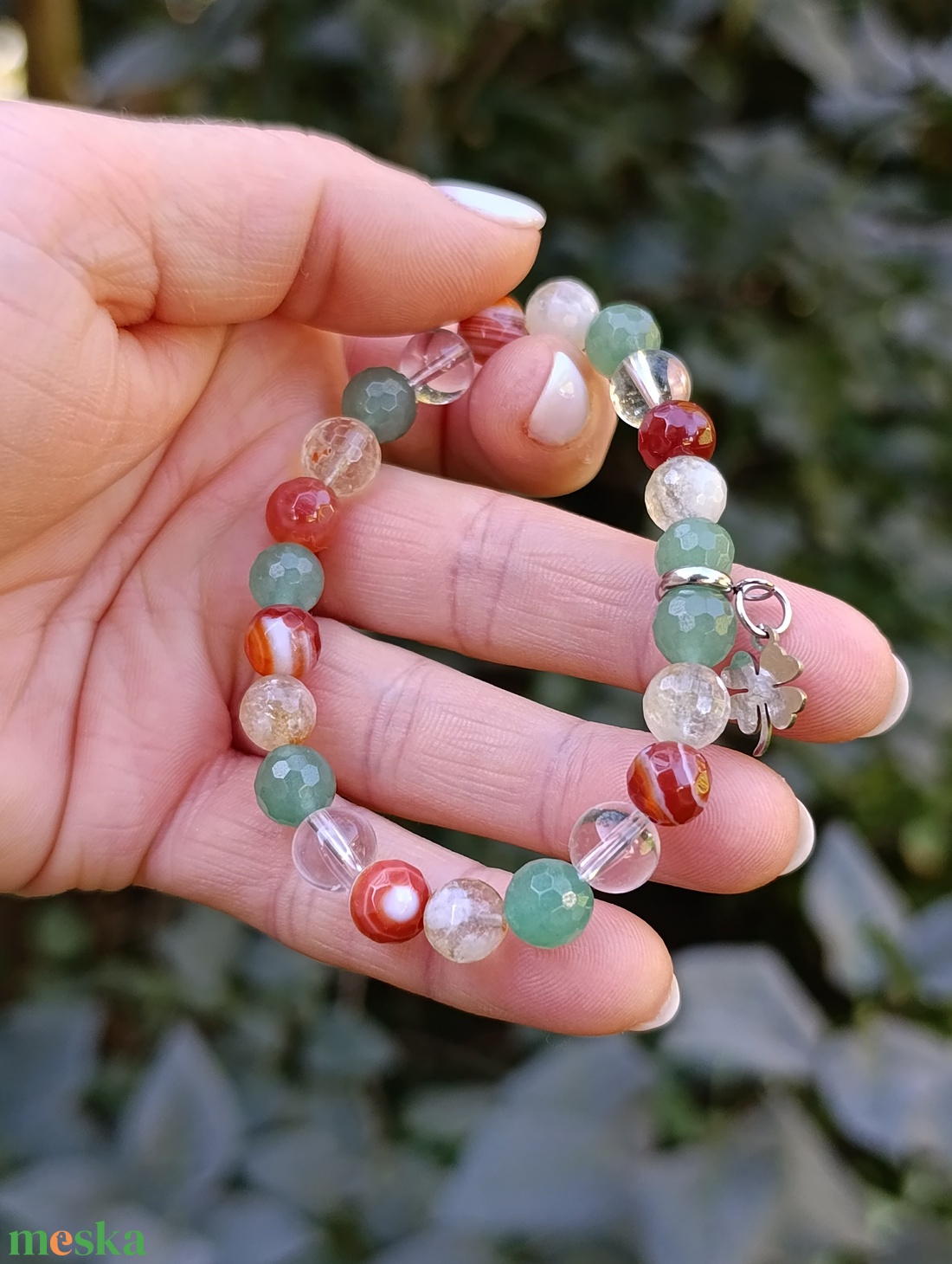 Szerencse és bőség ásványkarkötő citrinnel, aventurinnal, sávos karneollal és hegyikristállyal, lóhere medállal - ékszer - karkötő - ásványkarkötő - Meska.hu